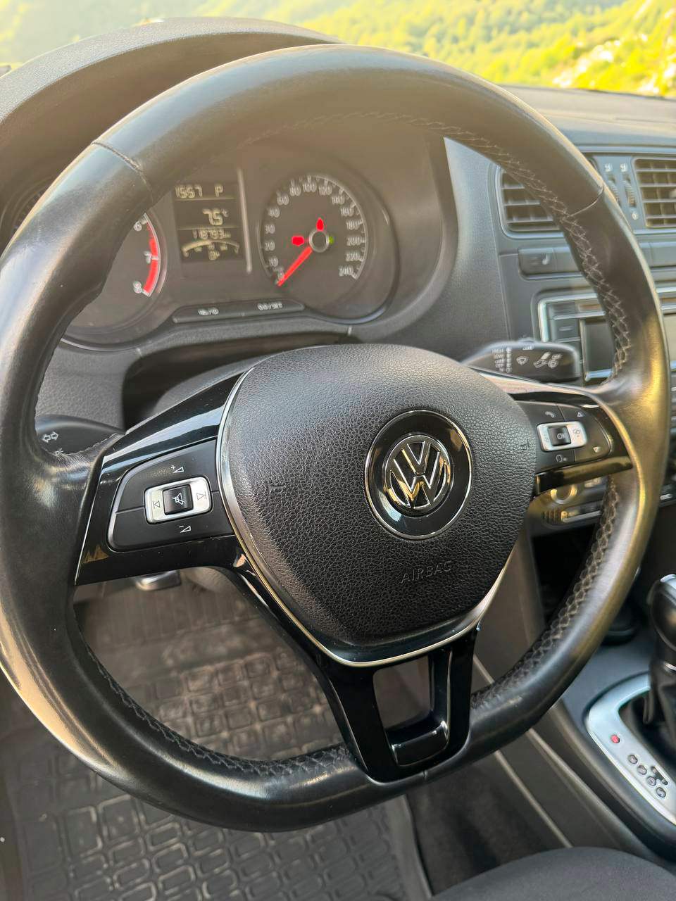 Аренда Volkswagen Polo 2017 white