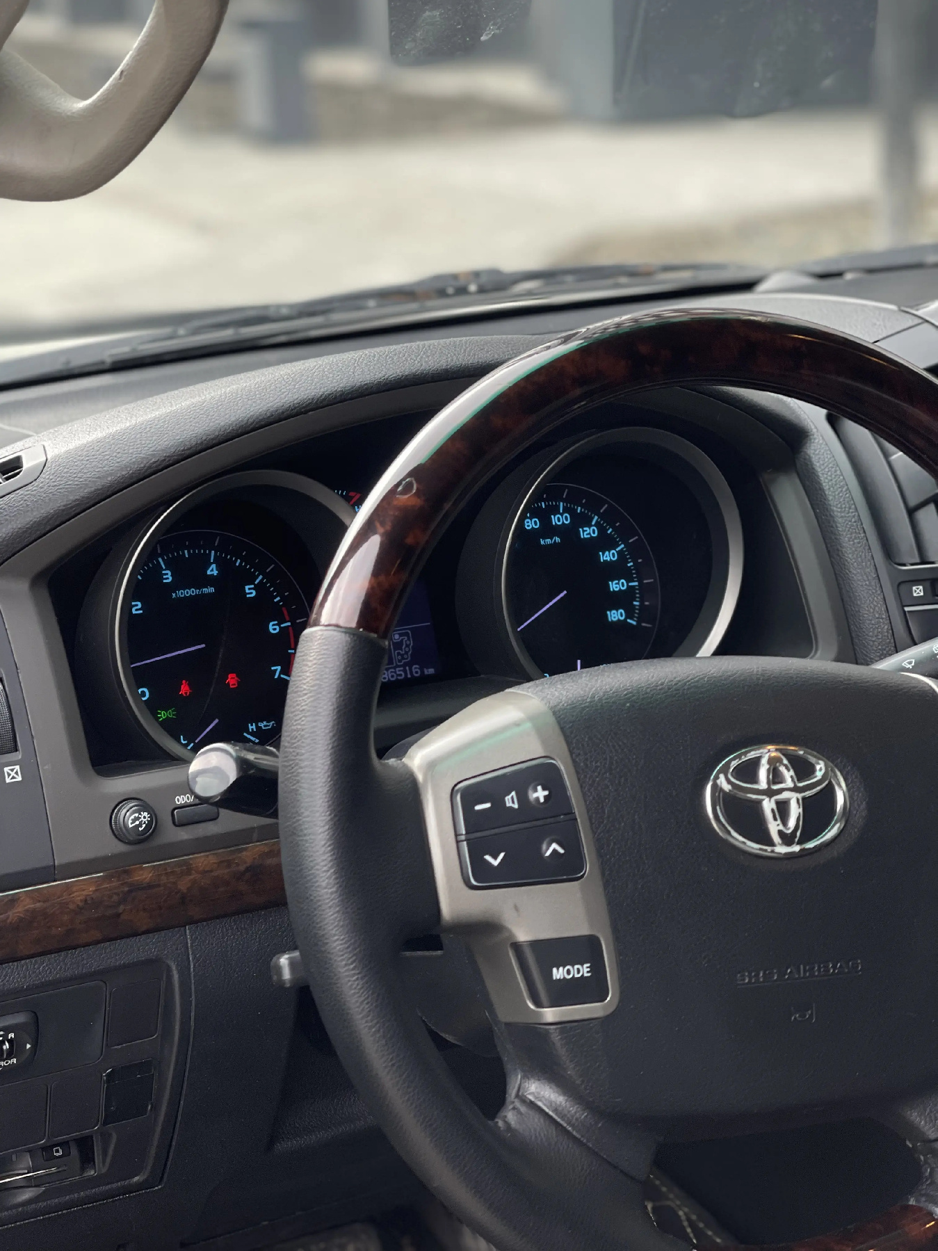 Аренда Toyota Land Cruiser 2011 047