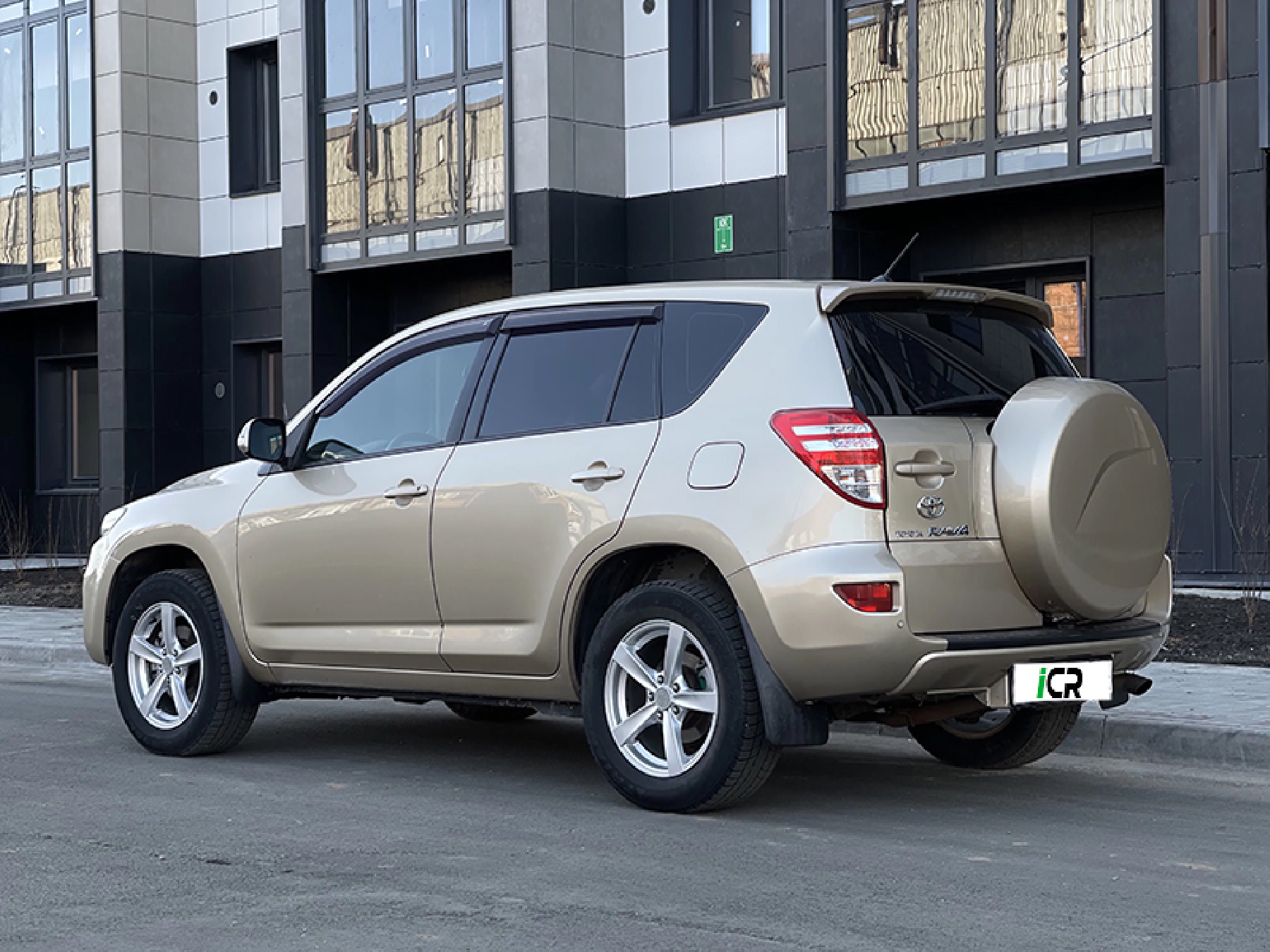 Аренда Toyota RAV4 2010