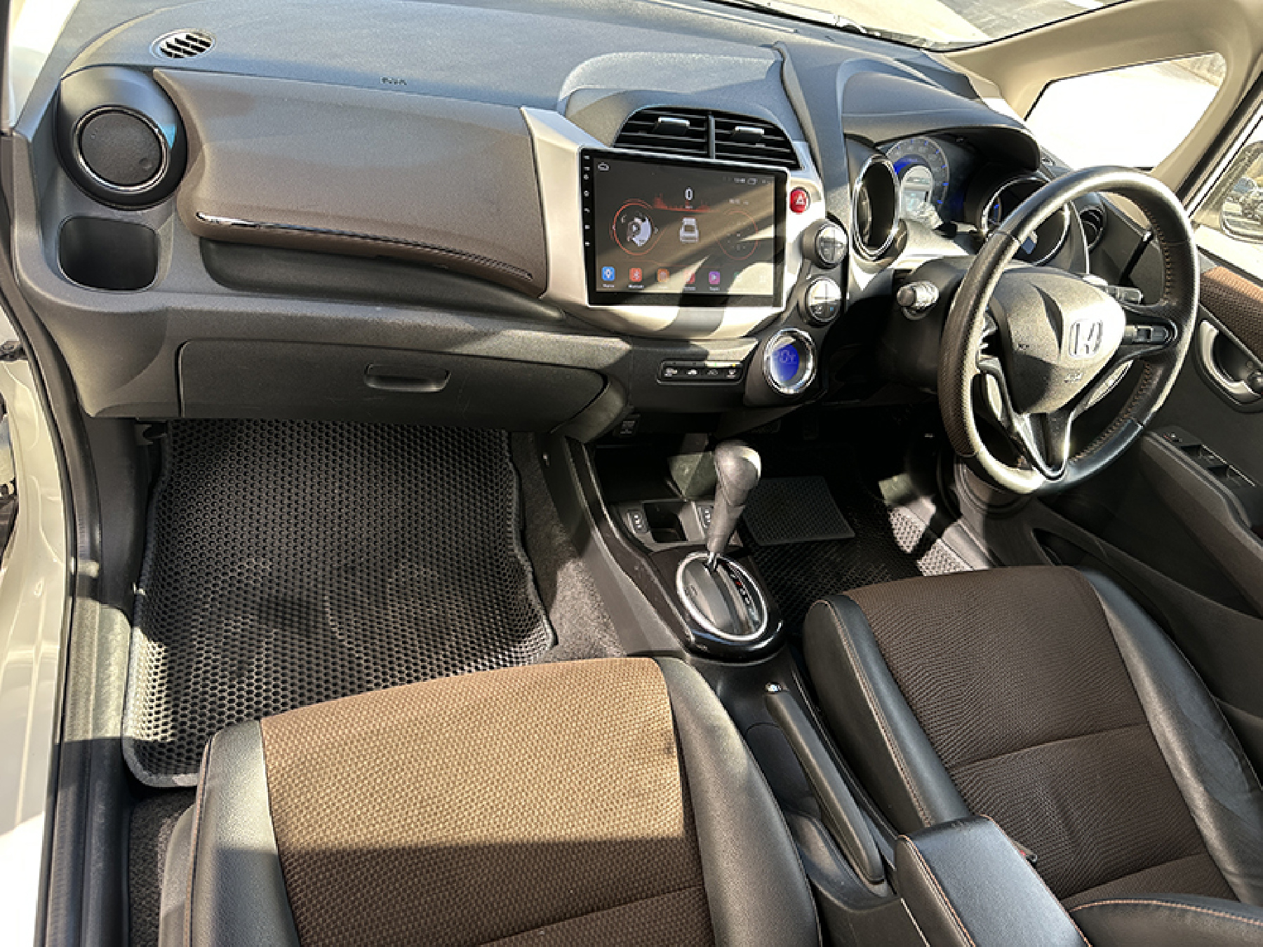 Выкуп Honda Fit Shuttle Hybrid 2012