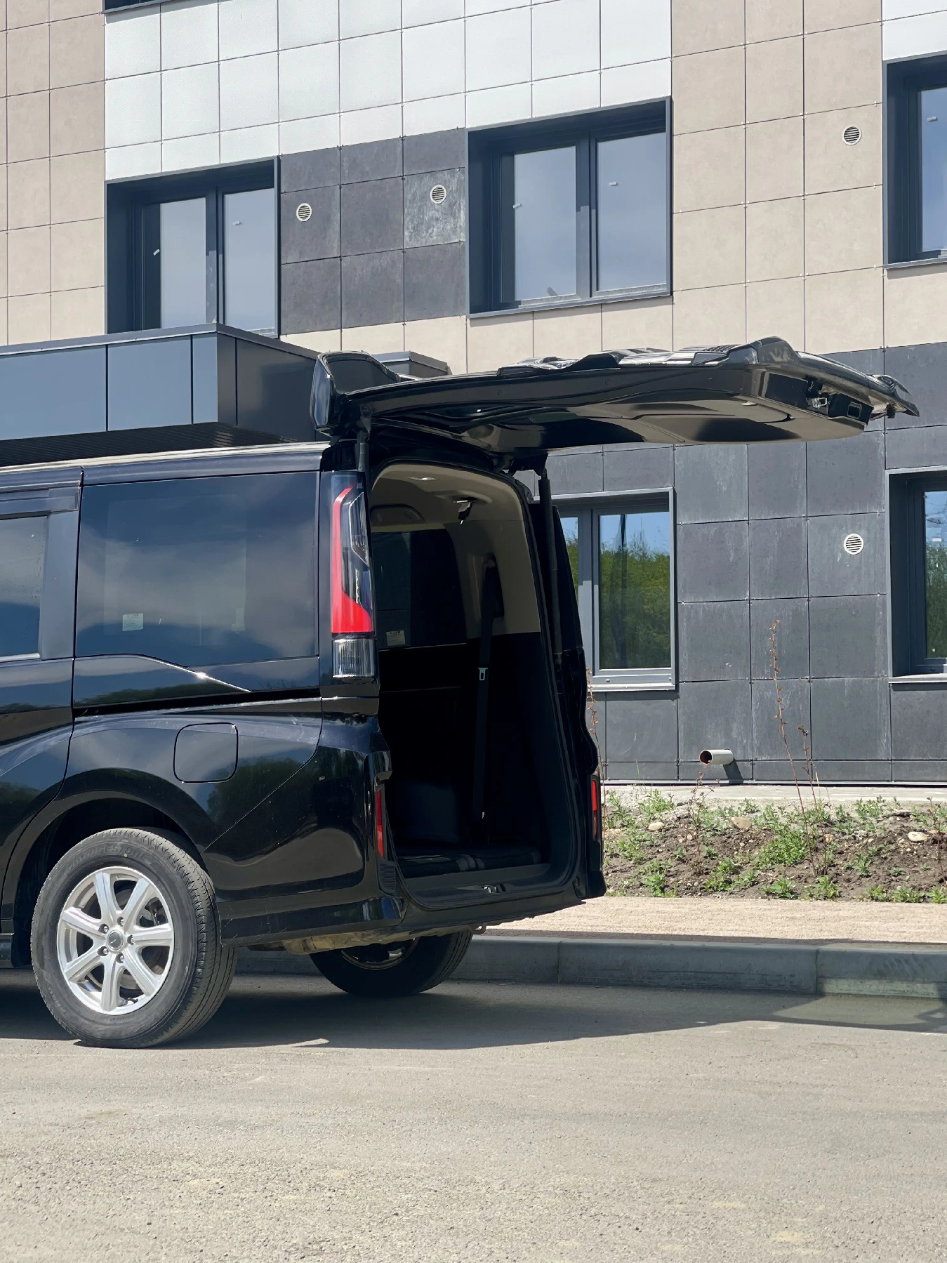 Аренда Honda Stepwgn Spada