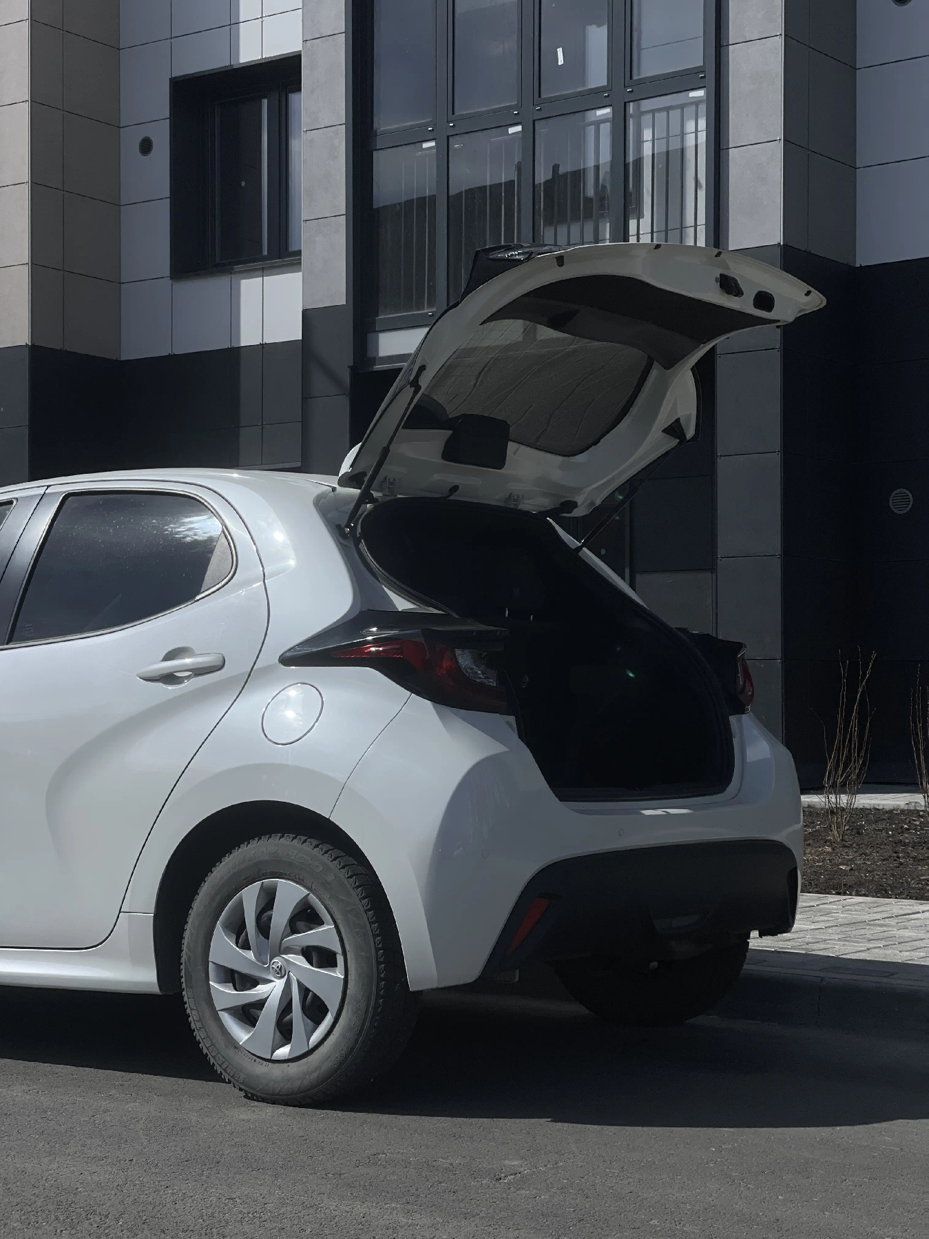 Аренда Toyota YARIS 2021