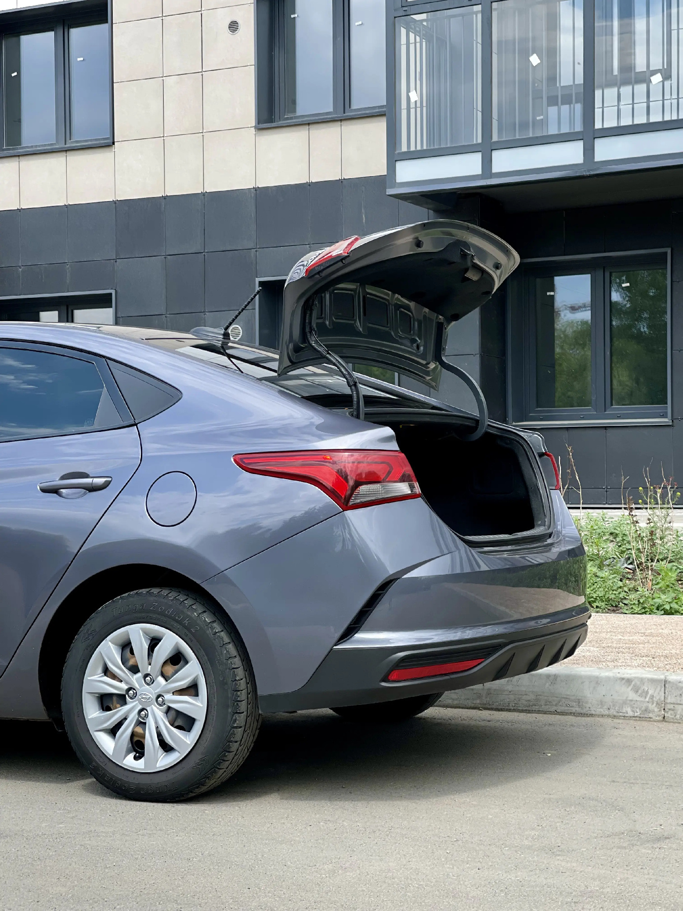 Аренда Hyundai Solaris grey 2021