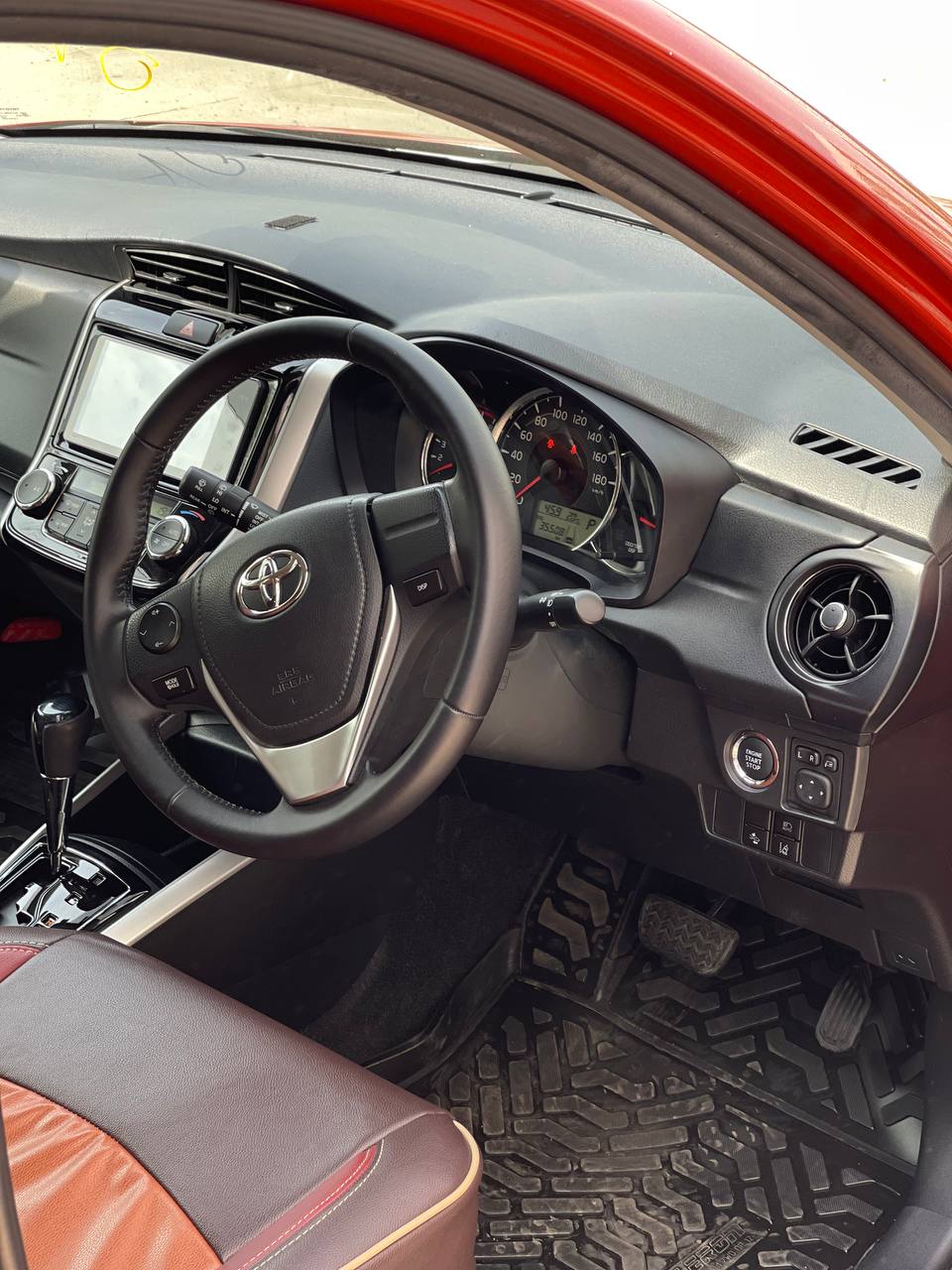 Аренда Toyota Corolla Fielder