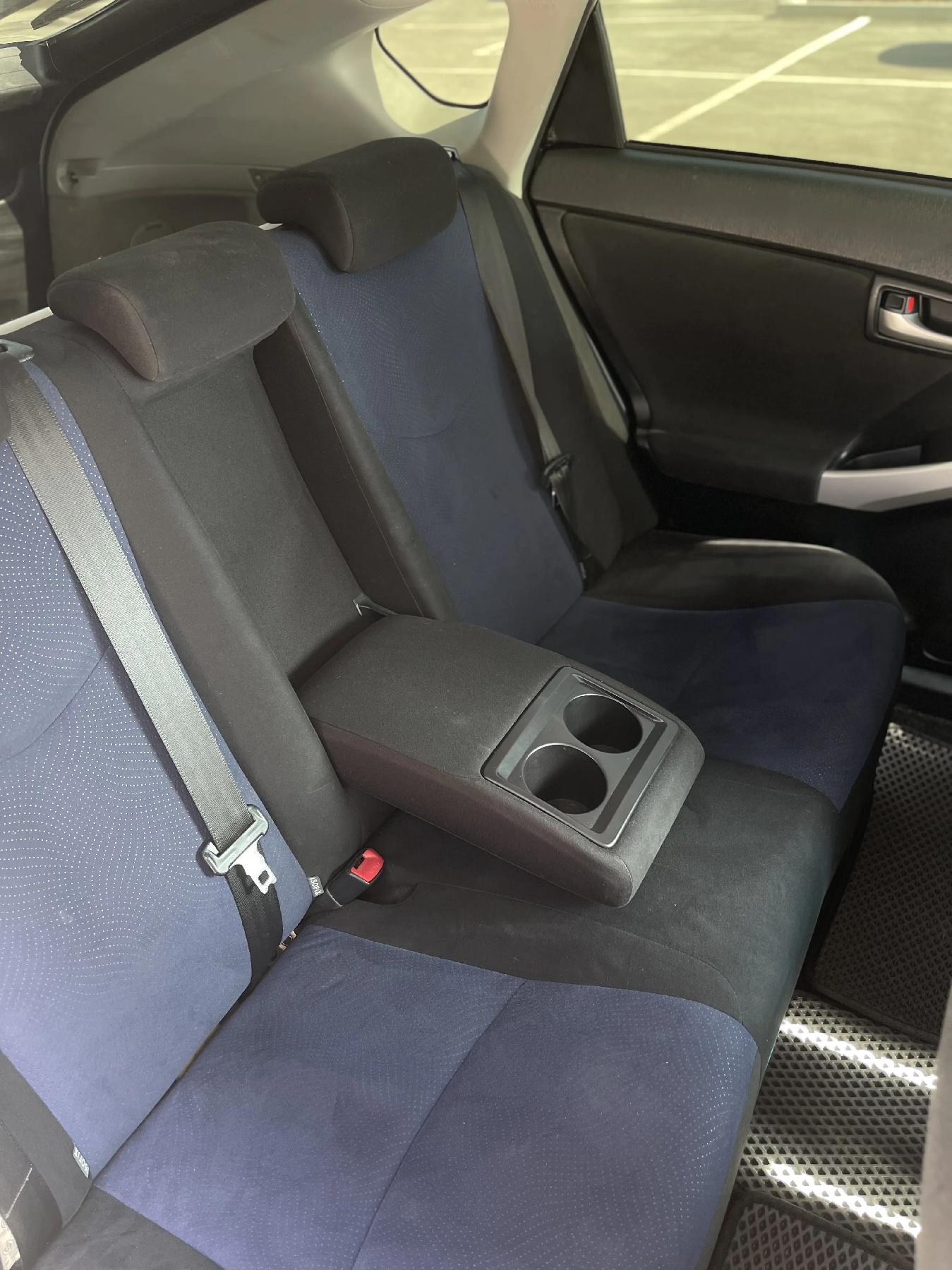 Аренда Toyota Prius 2013