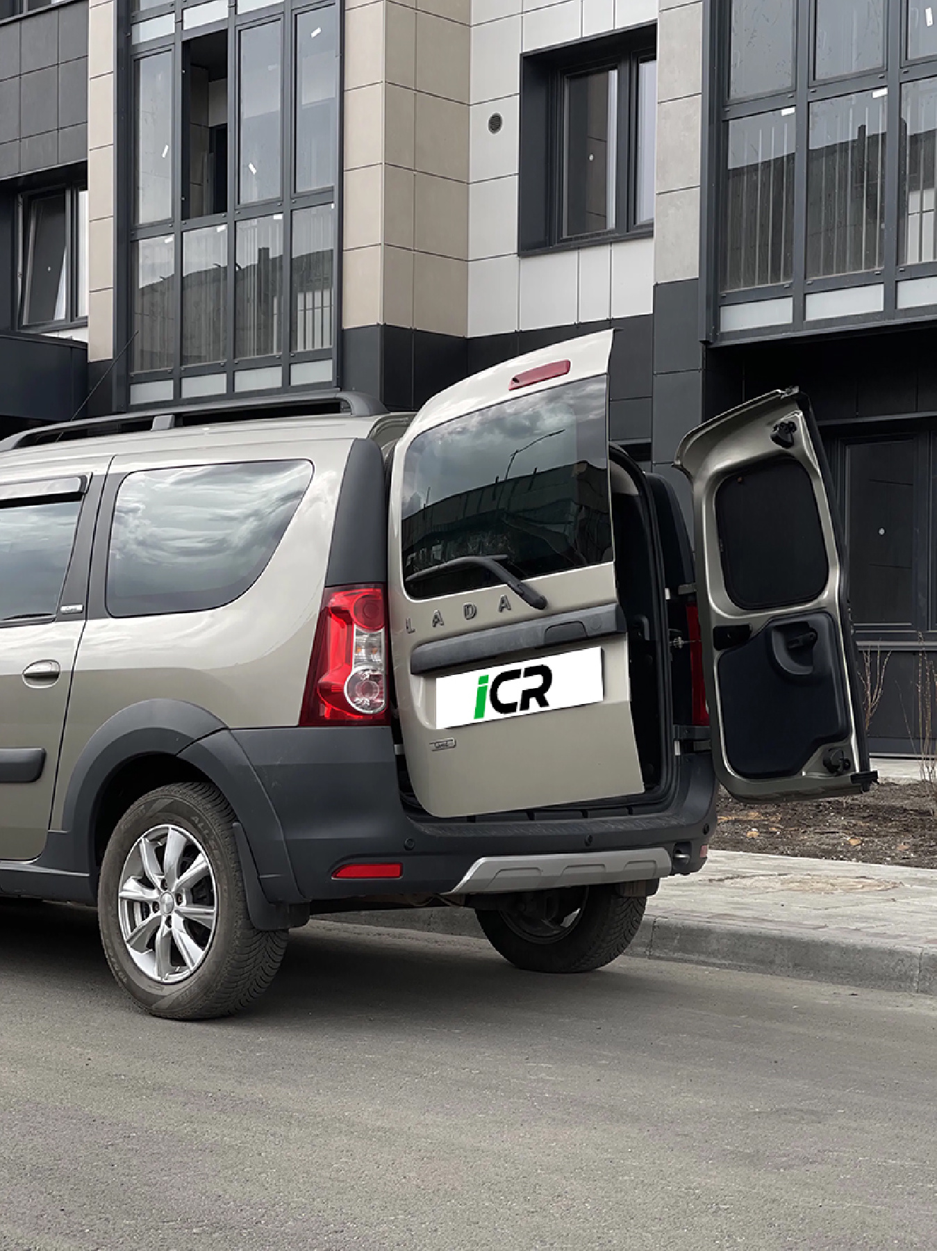 Аренда Lada Largus 2020