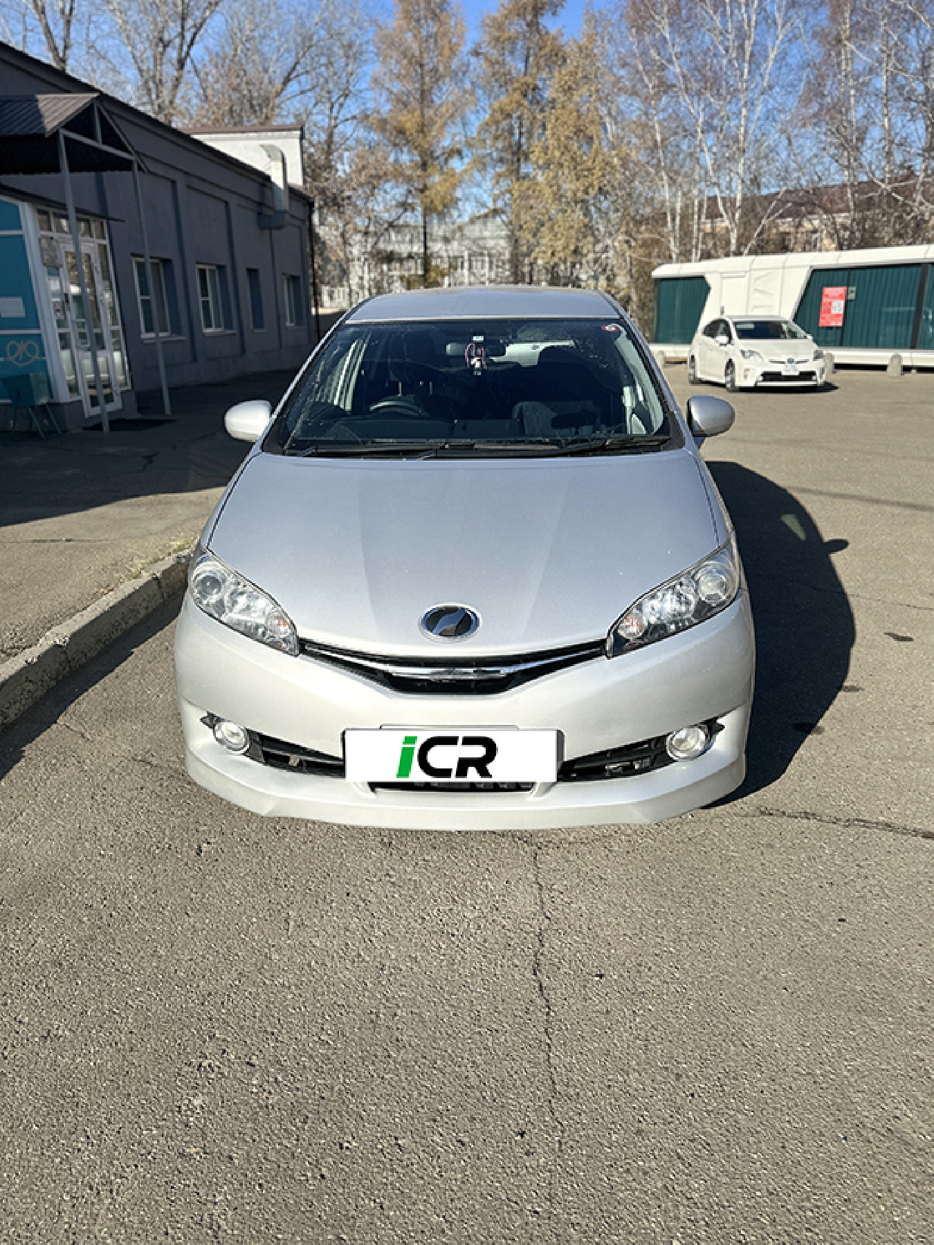 Аренда Toyota Wish 2012 1.8