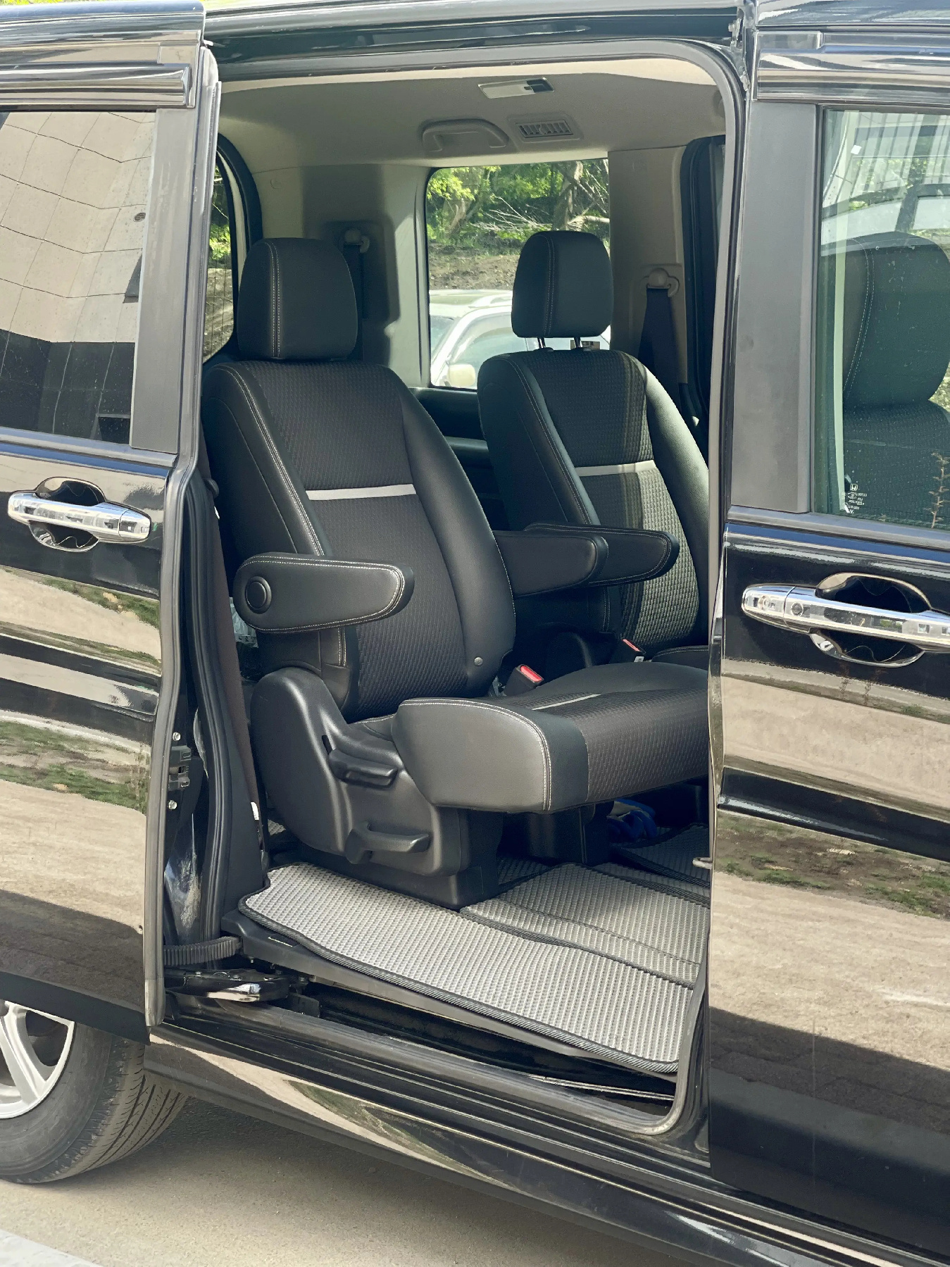 Аренда Honda Stepwgn Spada