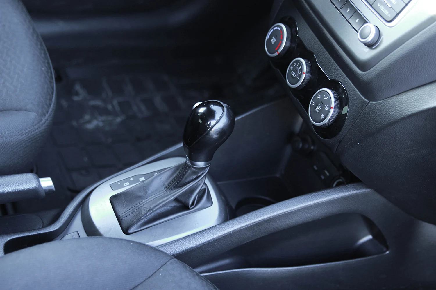 Аренда Kia Rio 2018 чёрный