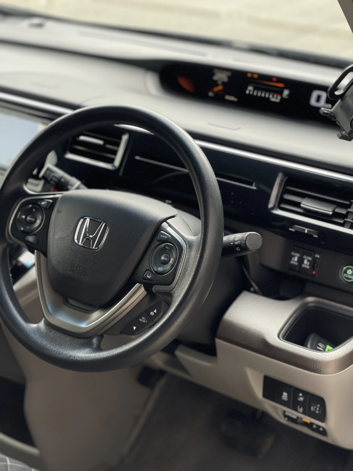 Аренда Honda Stepwgn 2020