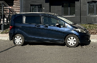 Аренда Honda Freed 2011 Blue