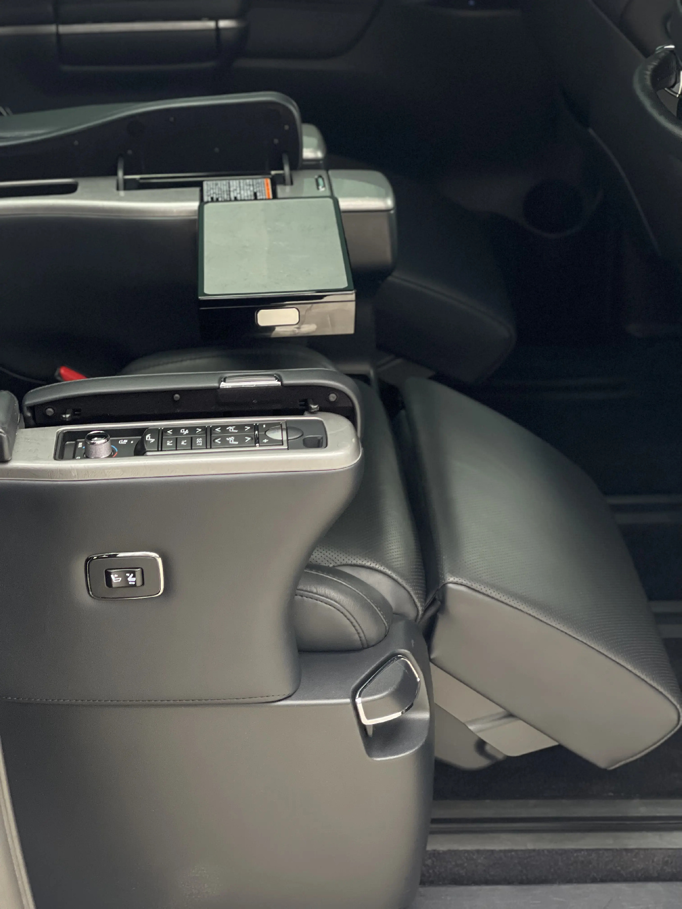 Аренда Toyota Alphard Hybrid