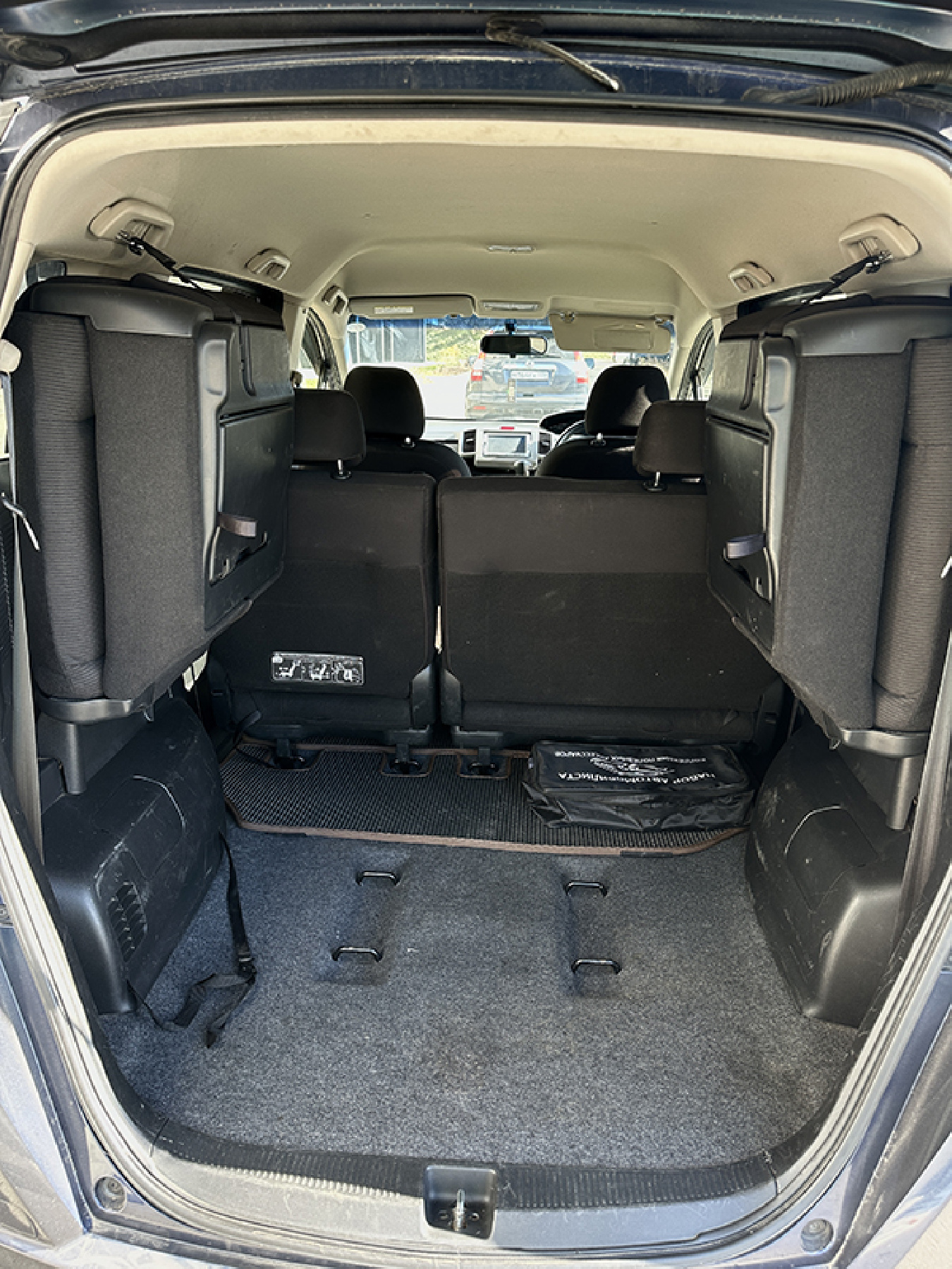 Аренда Honda Freed 2011 Blue