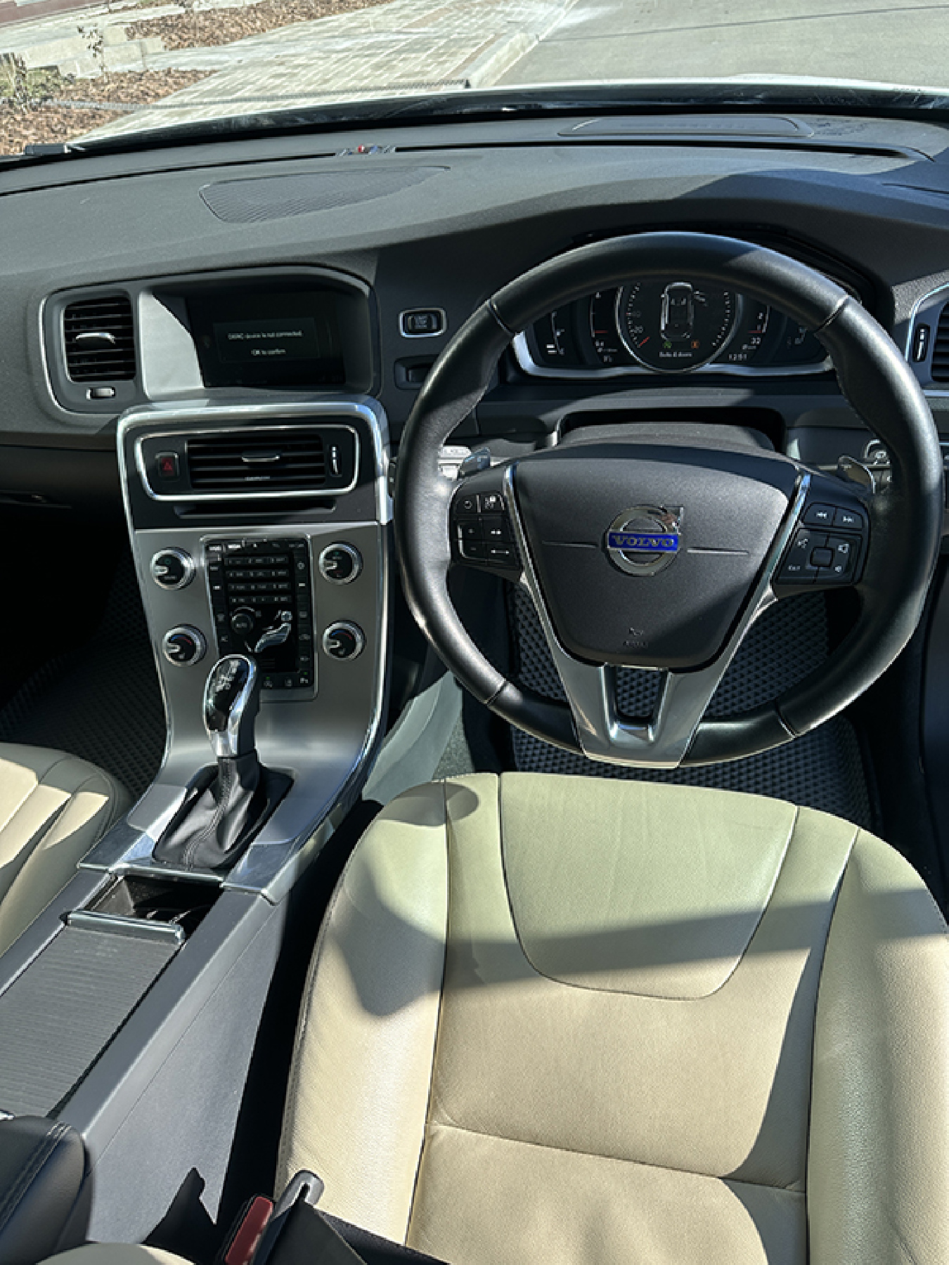 Аренда Volvo V60