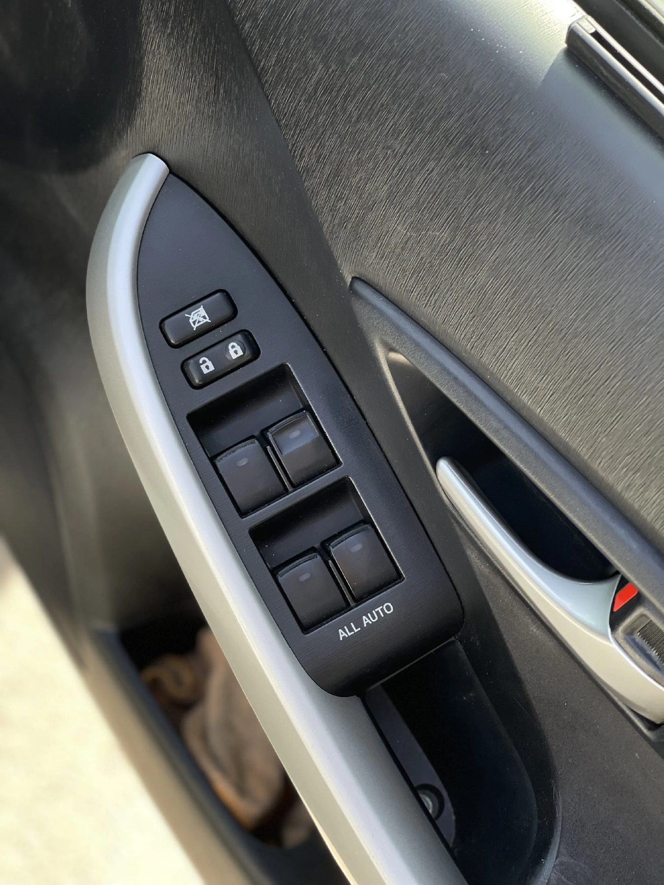 Аренда Toyota Prius 2013