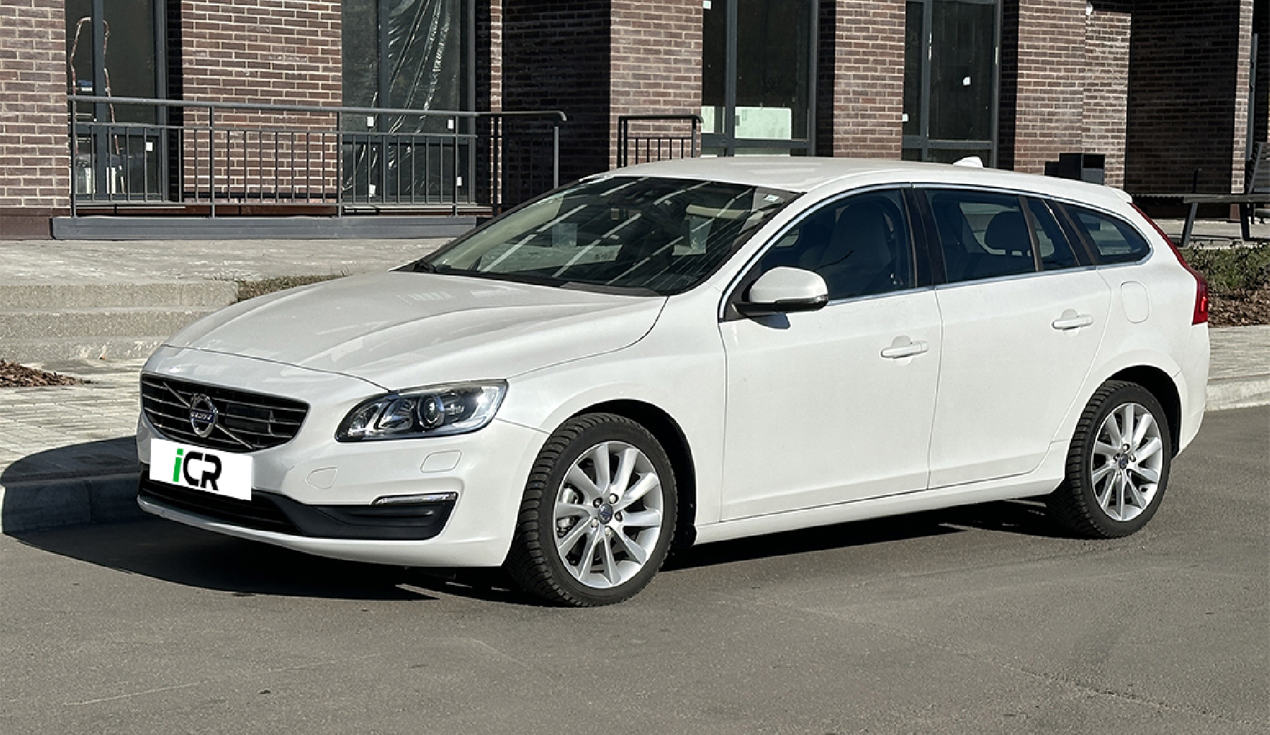 Аренда Volvo V60