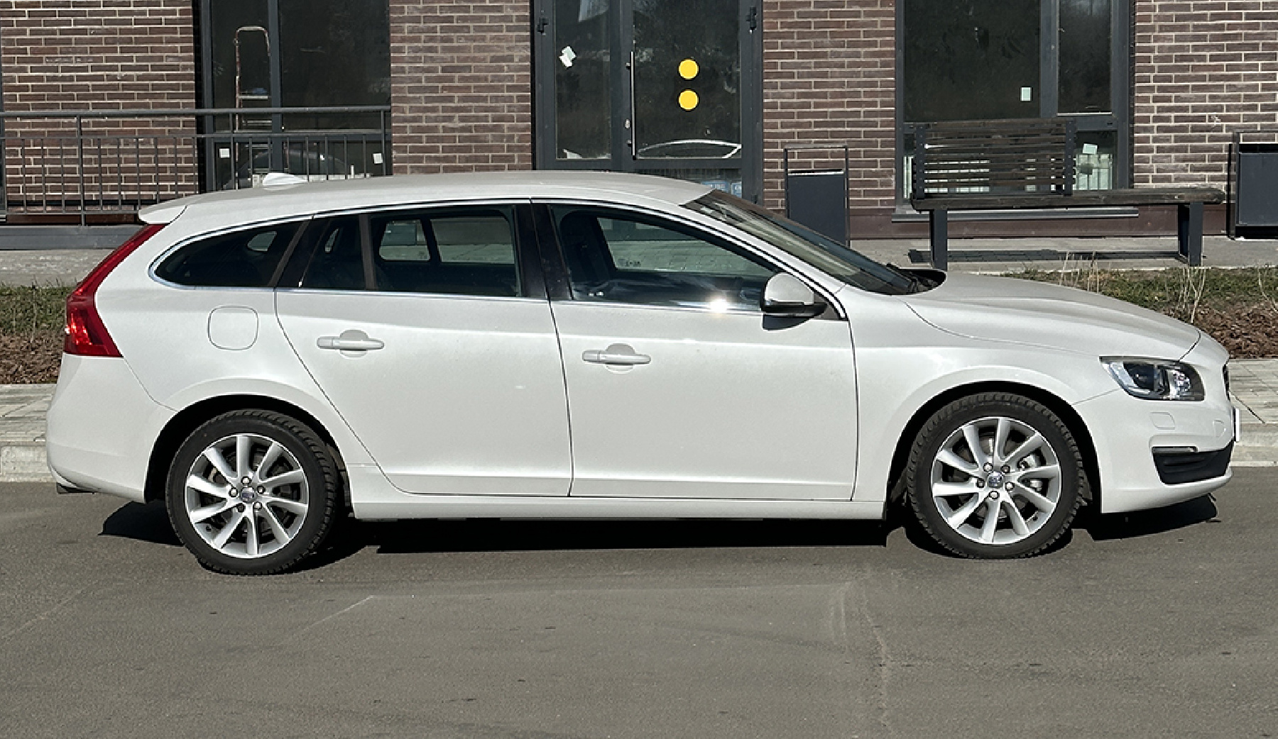Аренда Volvo V60