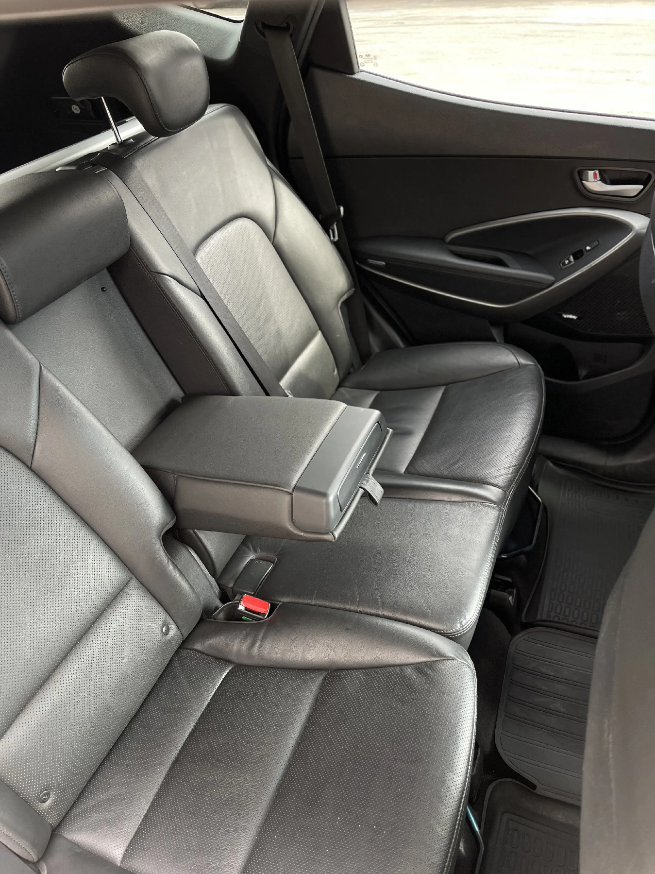 Аренда Hyundai Santa FE 2016