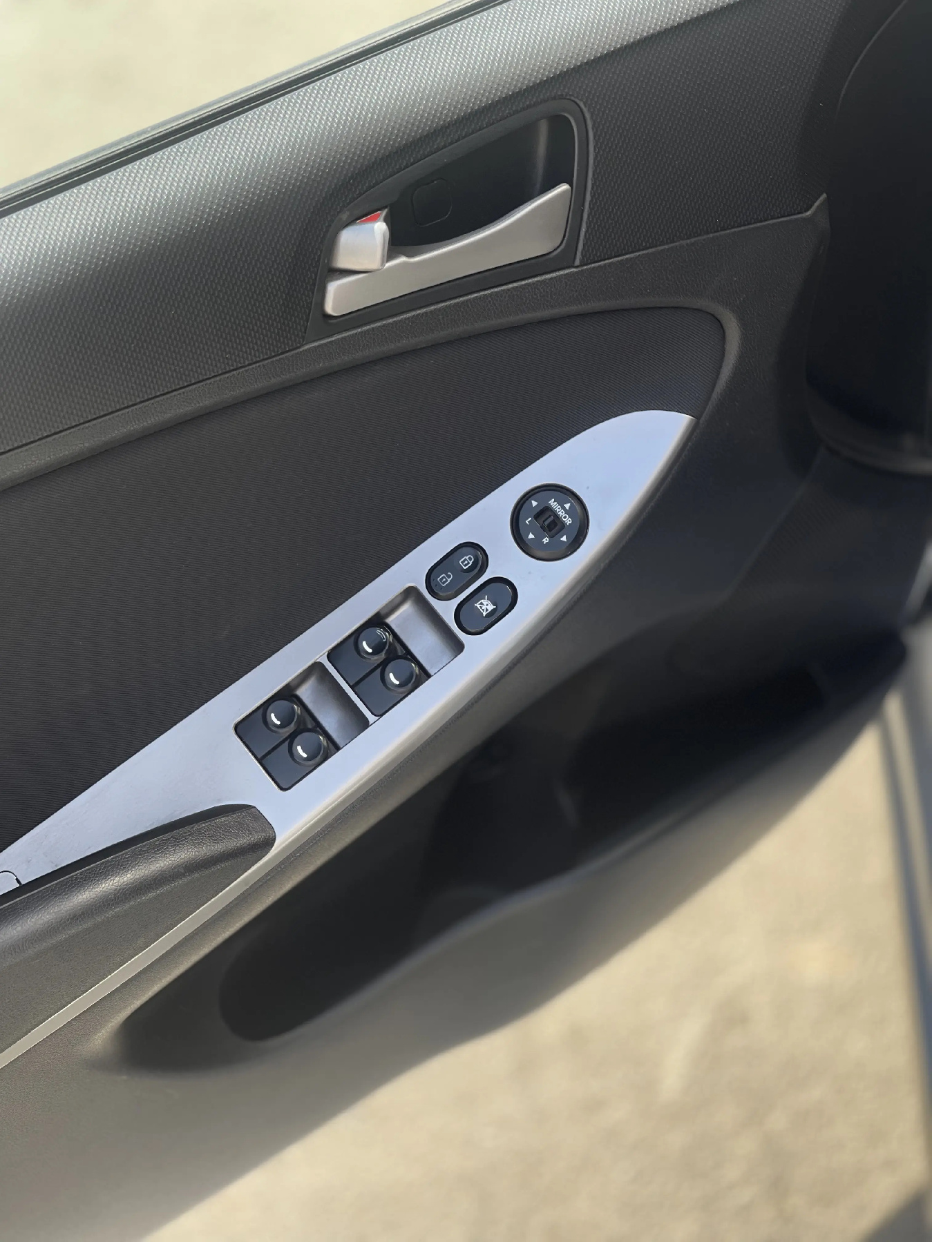 Аренда Hyundai Solaris 2015 175