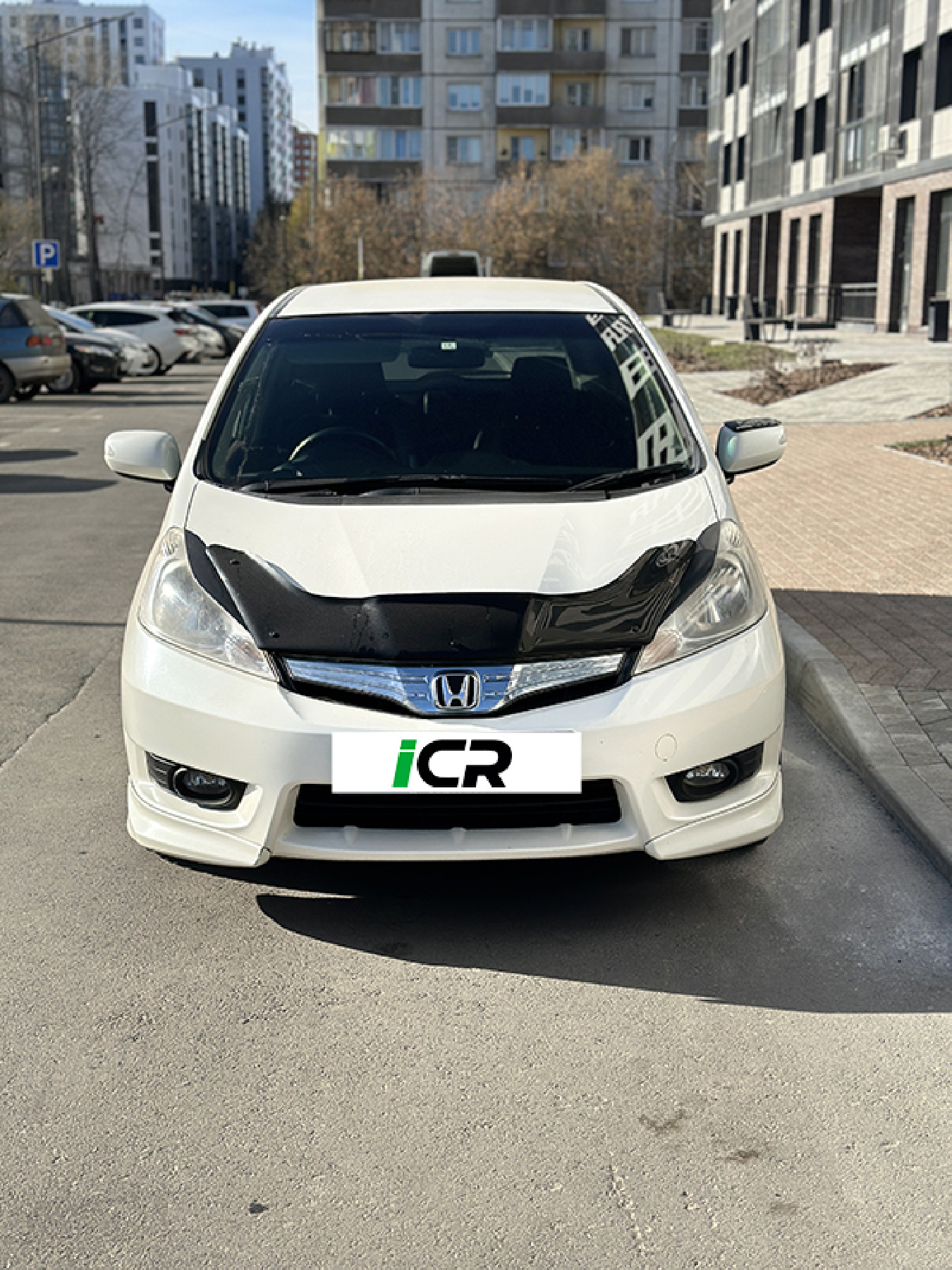 Аренда Honda Fit Shuttle Hybrid 2012