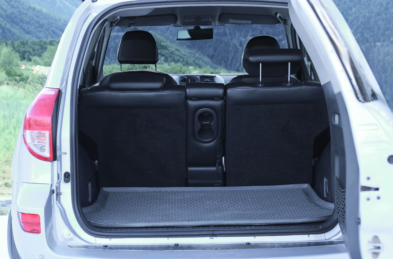 Аренда Toyota Rav4 2008