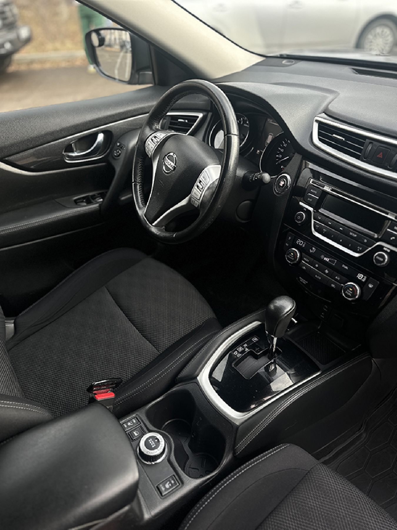 Аренда Nissan X-Trail 2018