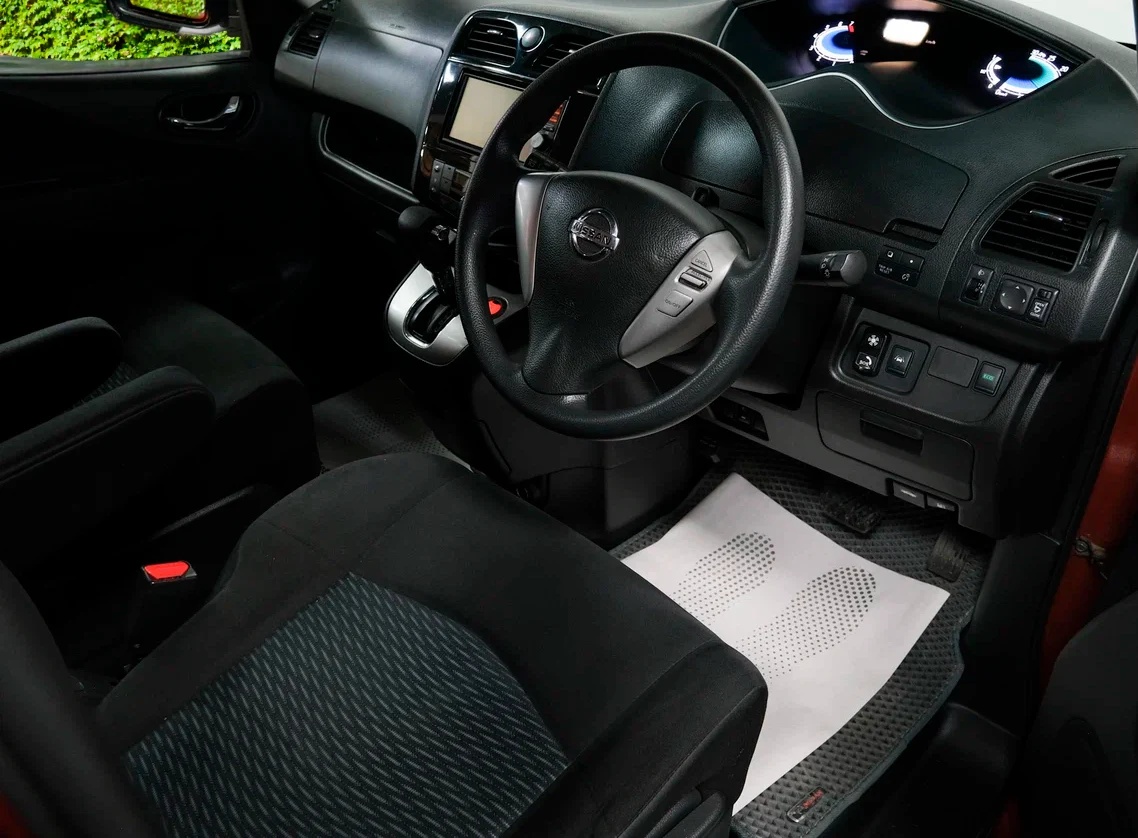 Аренда Nissan Serena