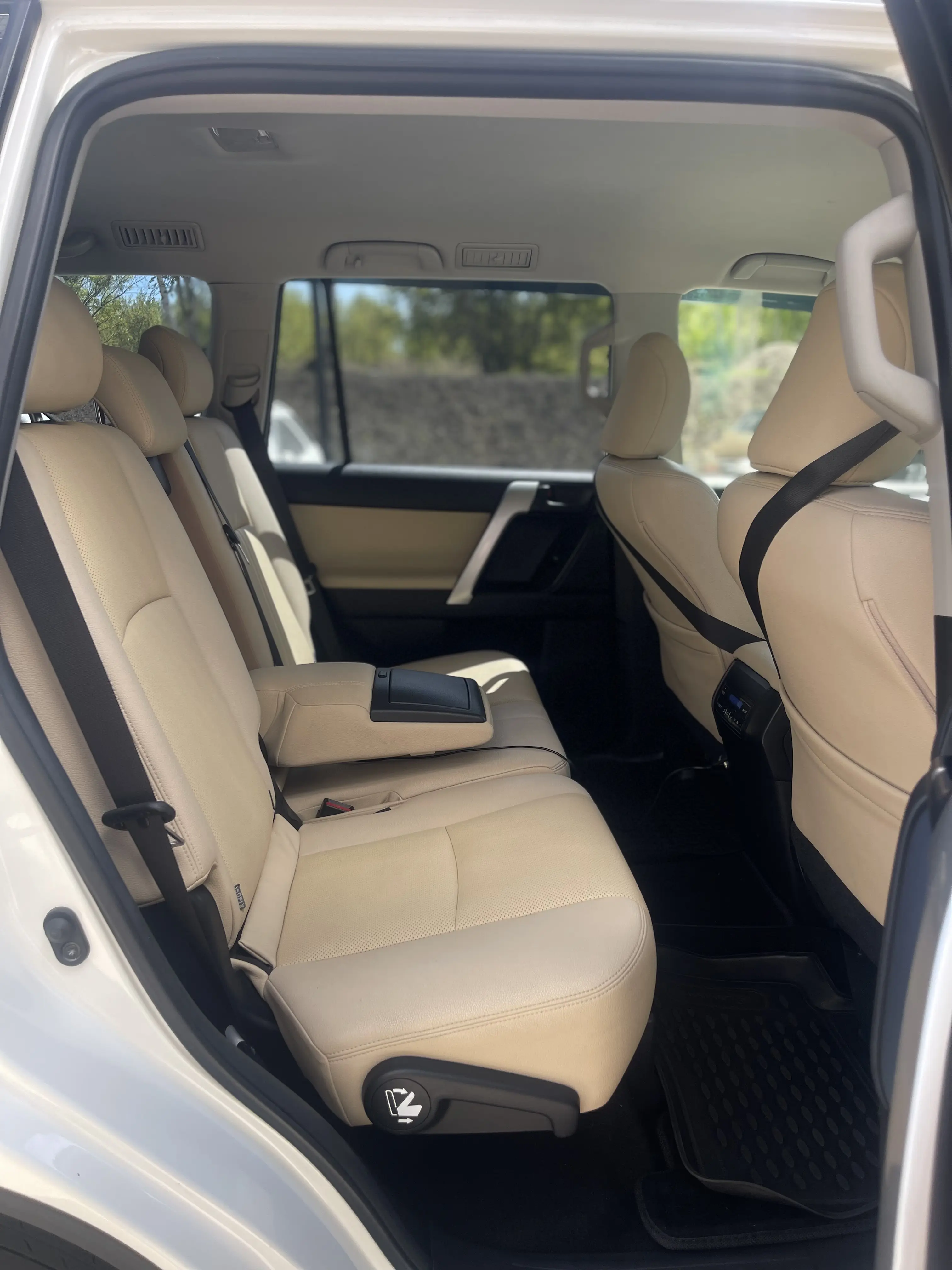 Аренда Toyota Land Cruiser Prado 2020