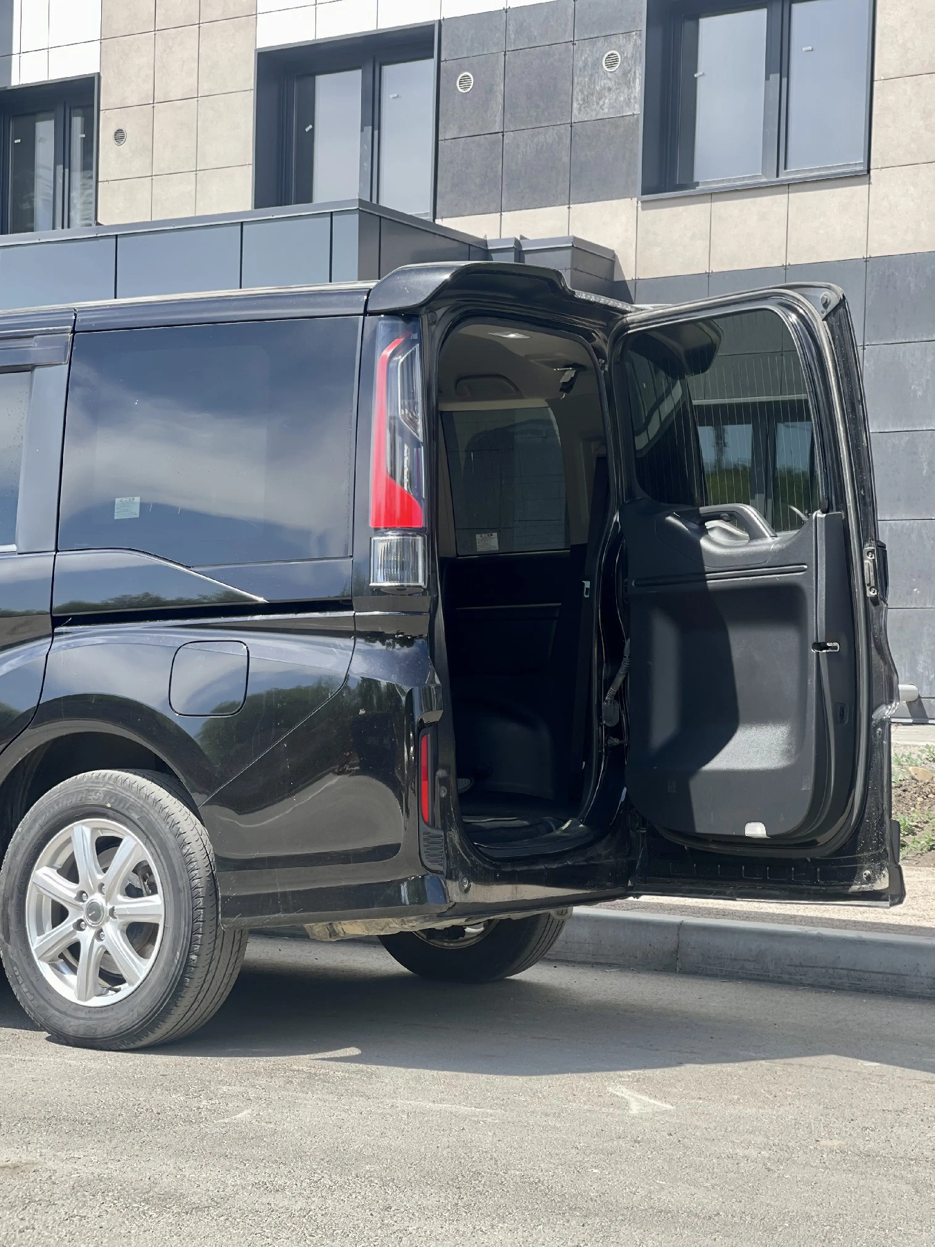 Аренда Honda Stepwgn Spada