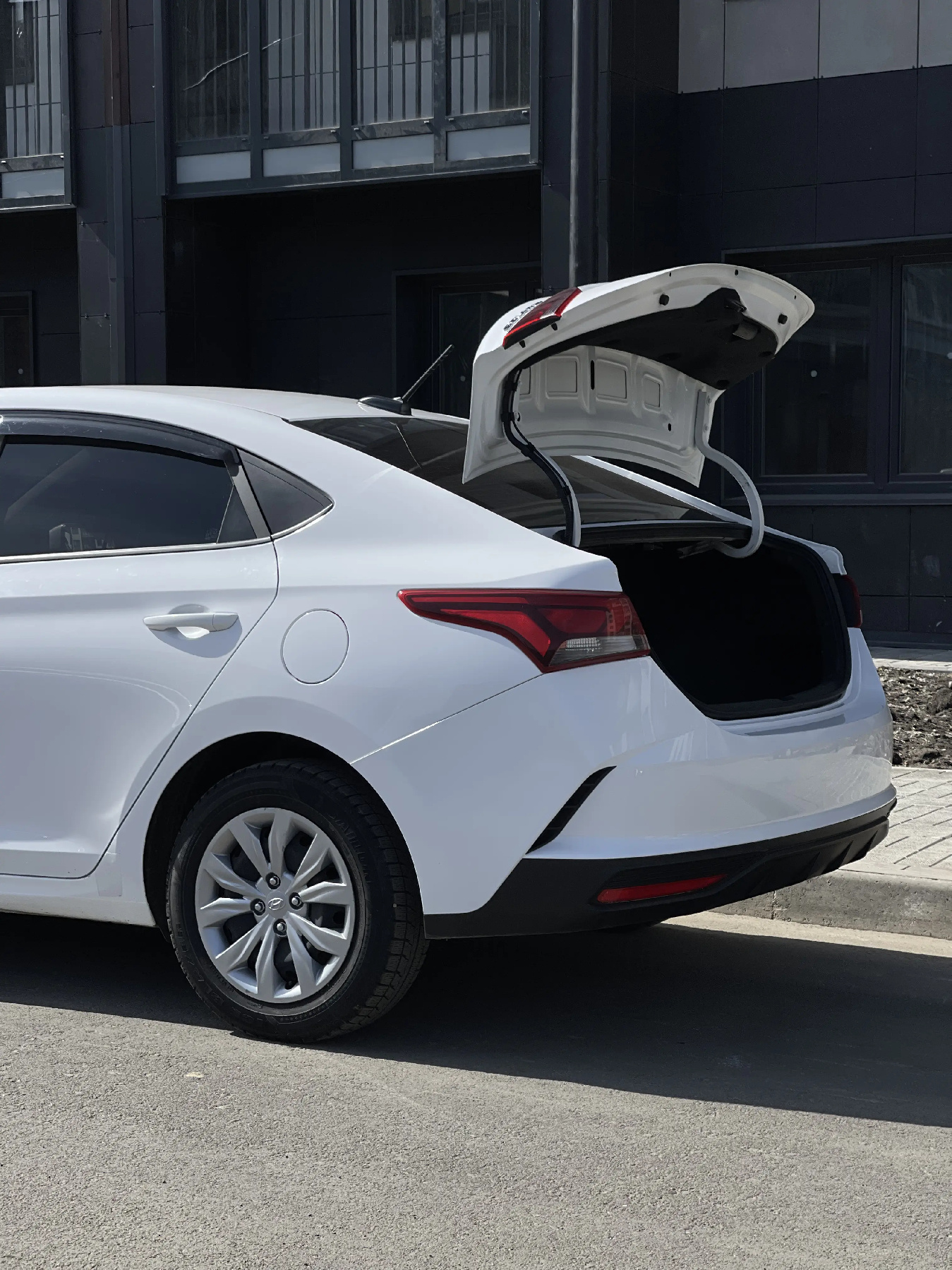 Аренда Hyundai Solaris 2021 (AUX)