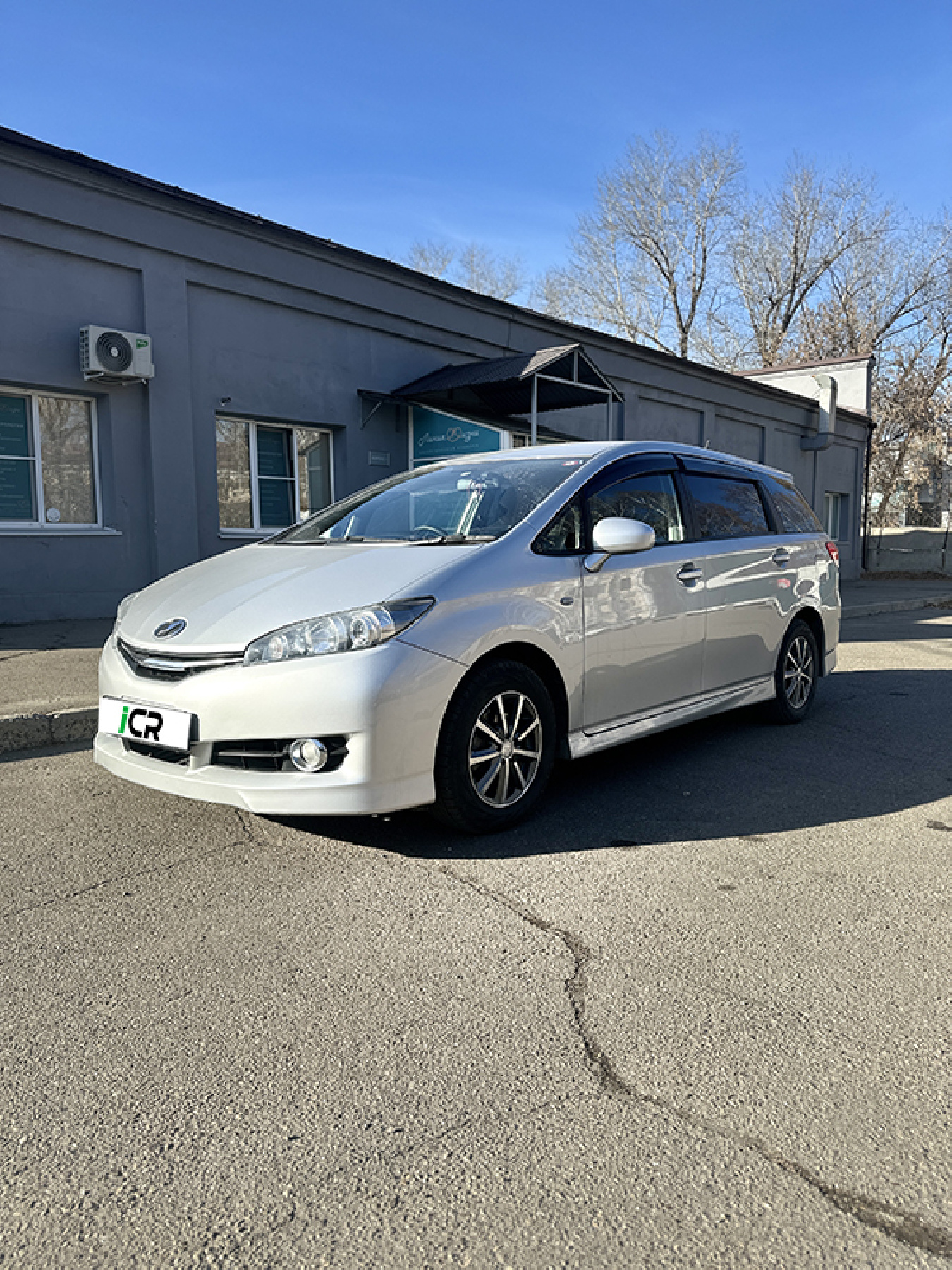 Аренда Toyota Wish 2012 1.8