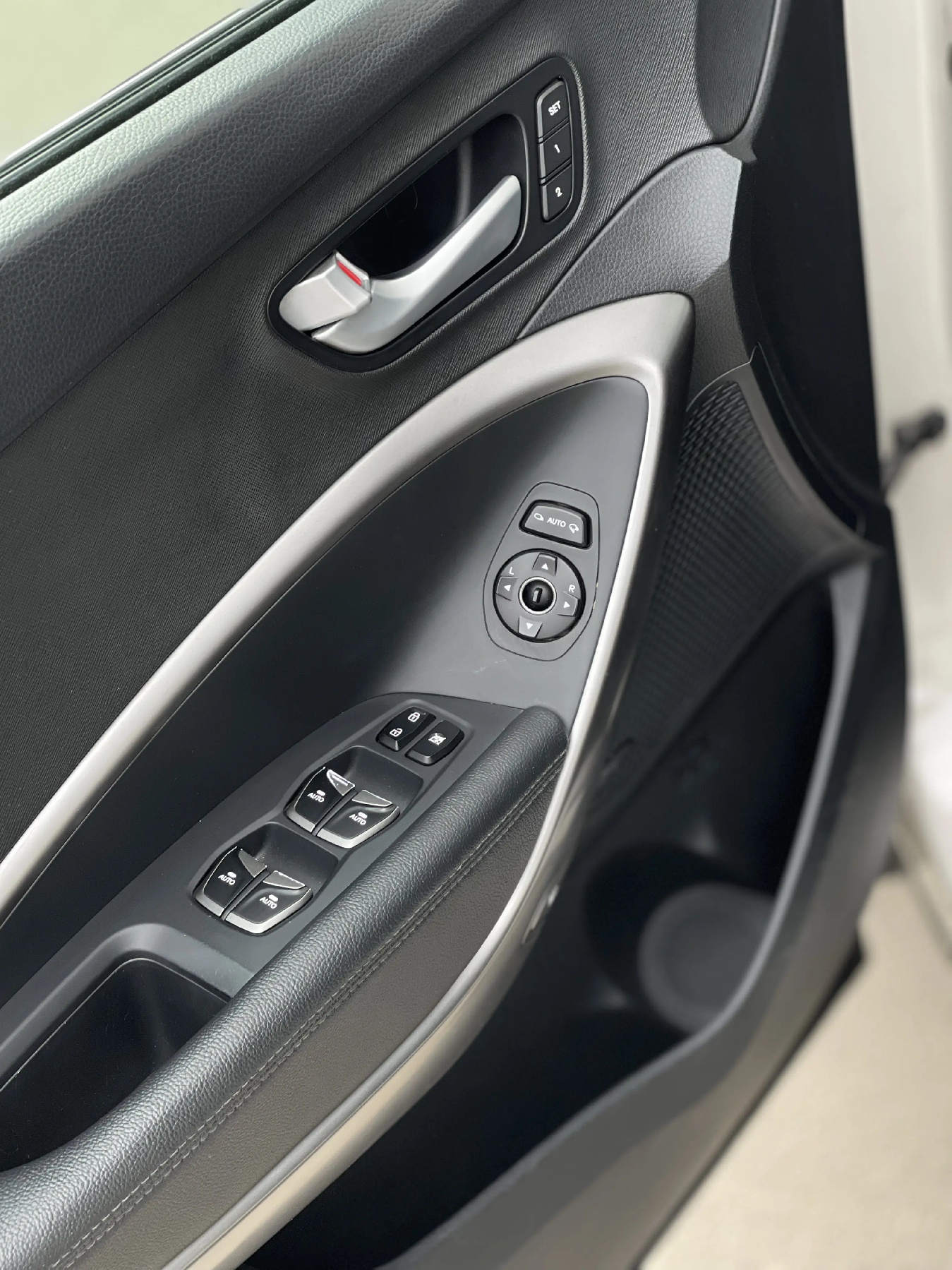 Аренда Hyundai Santa FE 2016