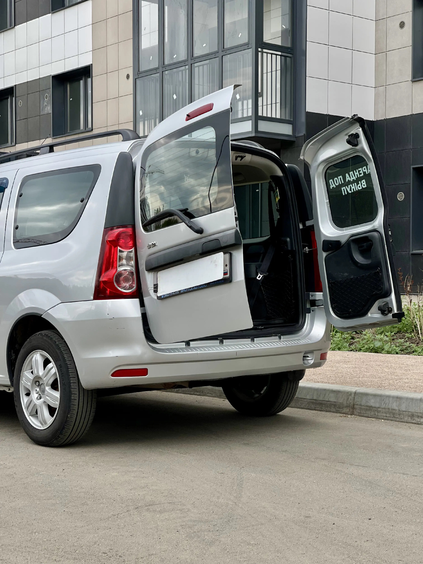 Аренда Lada Largus 2013